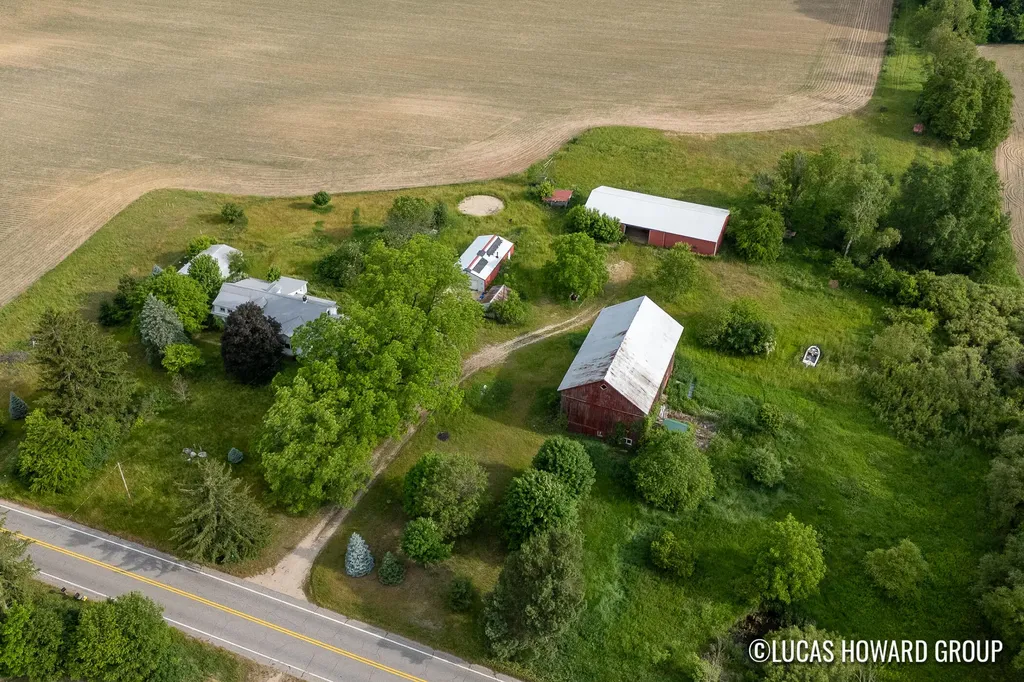 2221 W 68th Street Garfield Township MI 49337