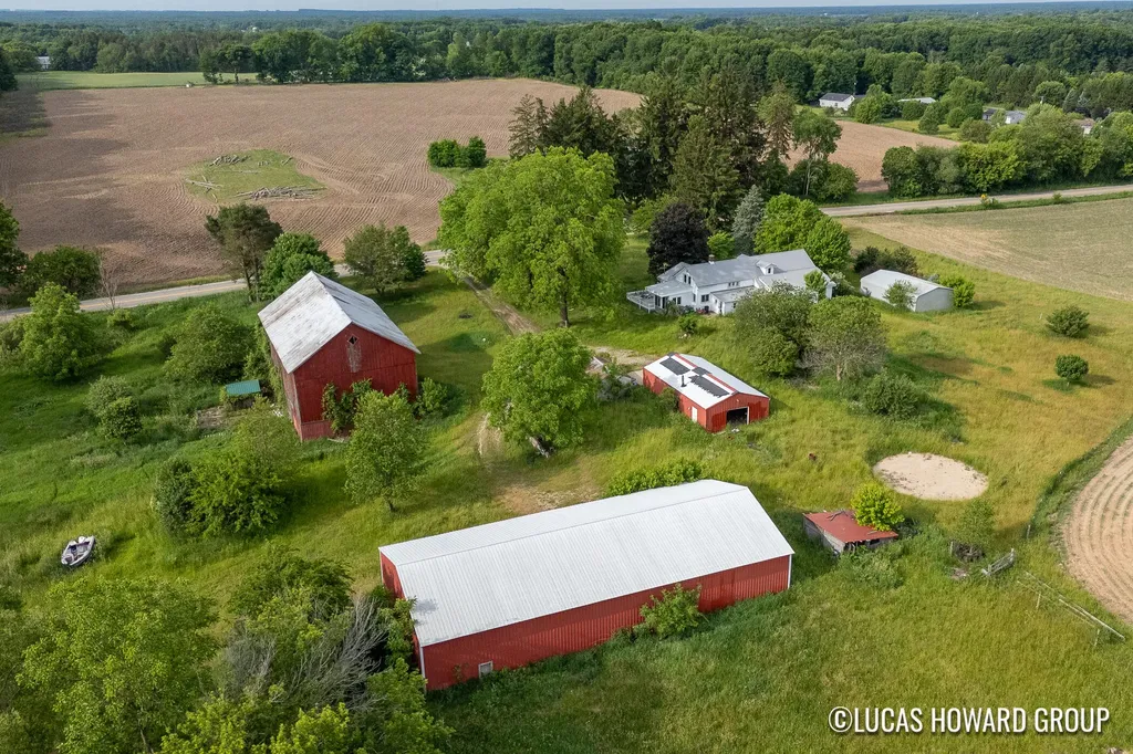 2221 W 68th Street Garfield Township MI 49337