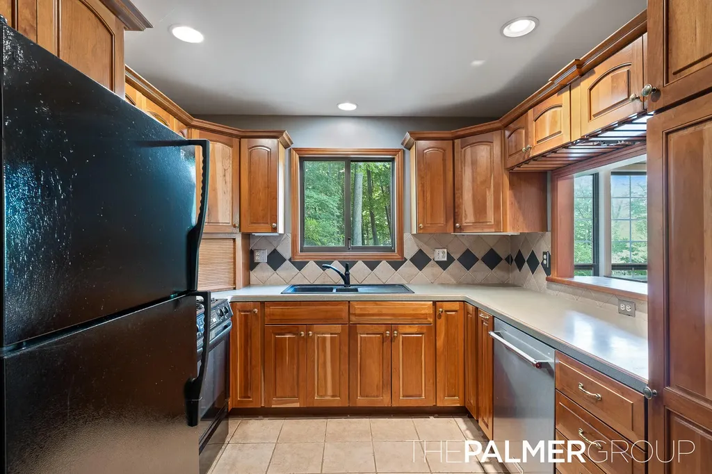 2247 Whisper Cove Drive SE Kentwood City MI 49508