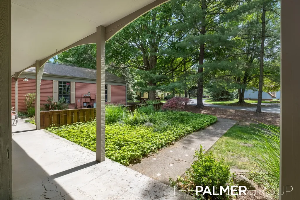 2247 Whisper Cove Drive SE Kentwood City MI 49508