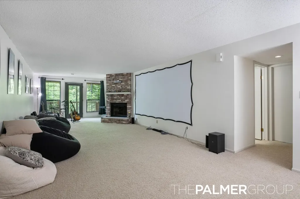 2247 Whisper Cove Drive SE Kentwood City MI 49508
