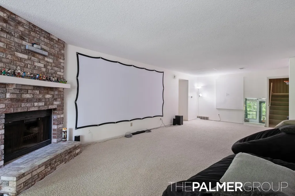 2247 Whisper Cove Drive SE Kentwood City MI 49508
