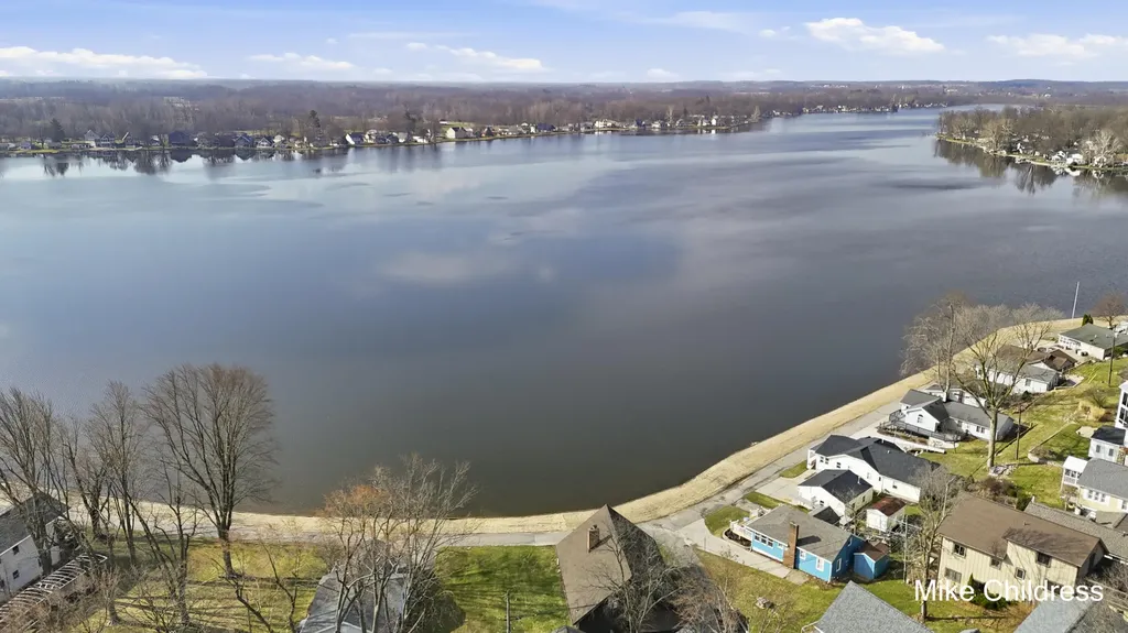 6390 Lakeshore Drive Boston Township MI 48881