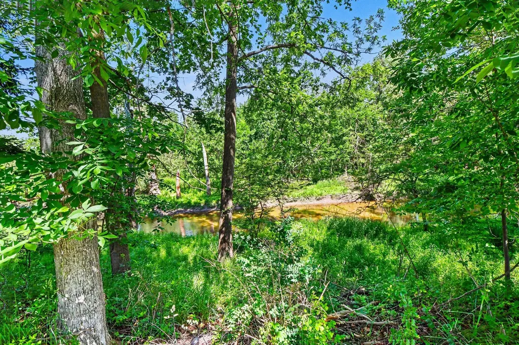 3255 Stormy Creek Drive SE Kentwood City MI 49512