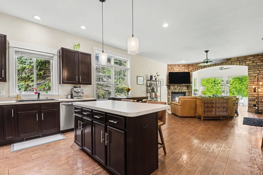 3255 Stormy Creek Drive SE Kentwood City MI 49512