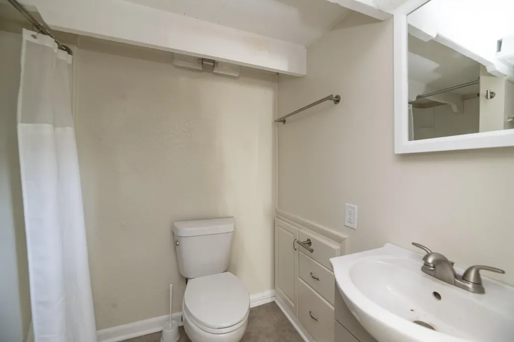 810 S Constantine Street Three Rivers City MI 49093
