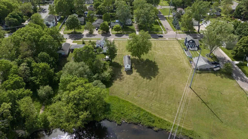 810 S Constantine Street Three Rivers City MI 49093