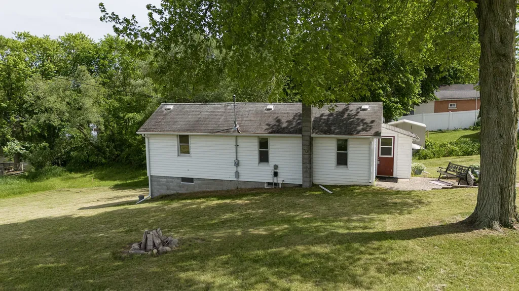 810 S Constantine Street Three Rivers City MI 49093