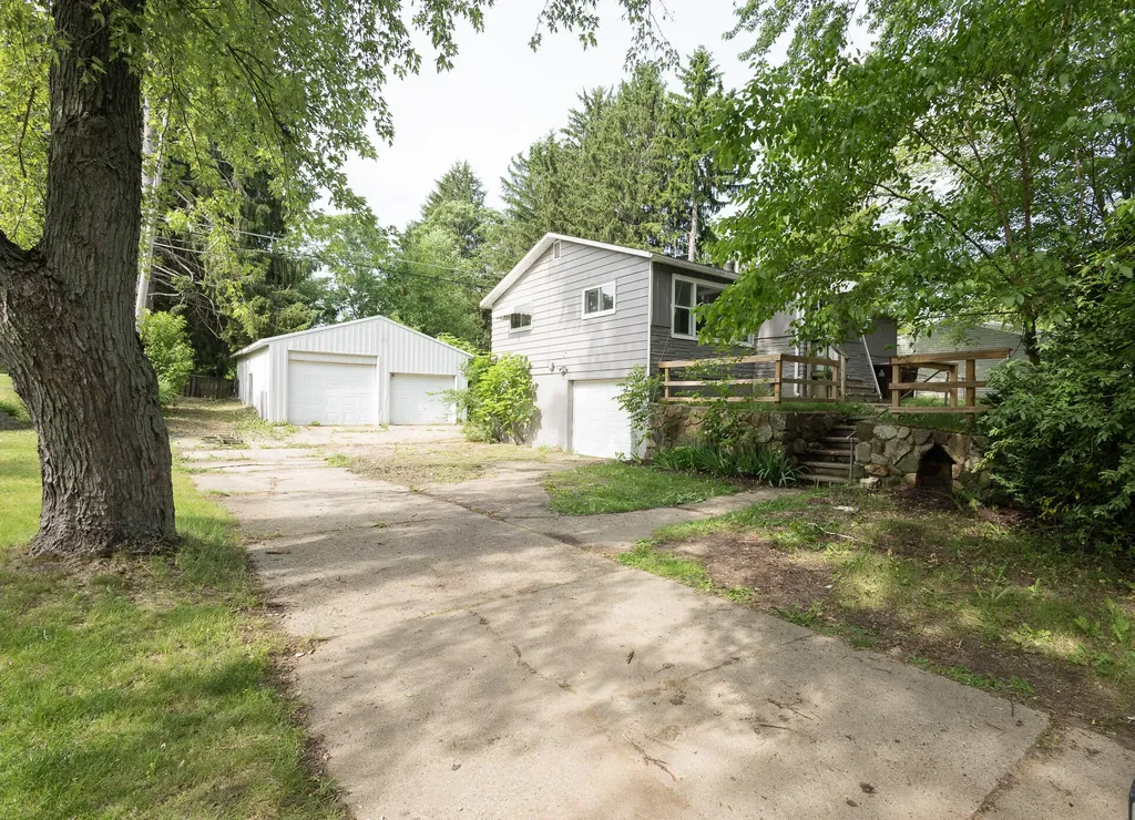 9470 Peck Road Montcalm Township MI 48838
