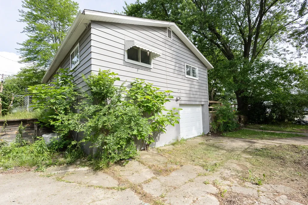 9470 Peck Road Montcalm Township MI 48838