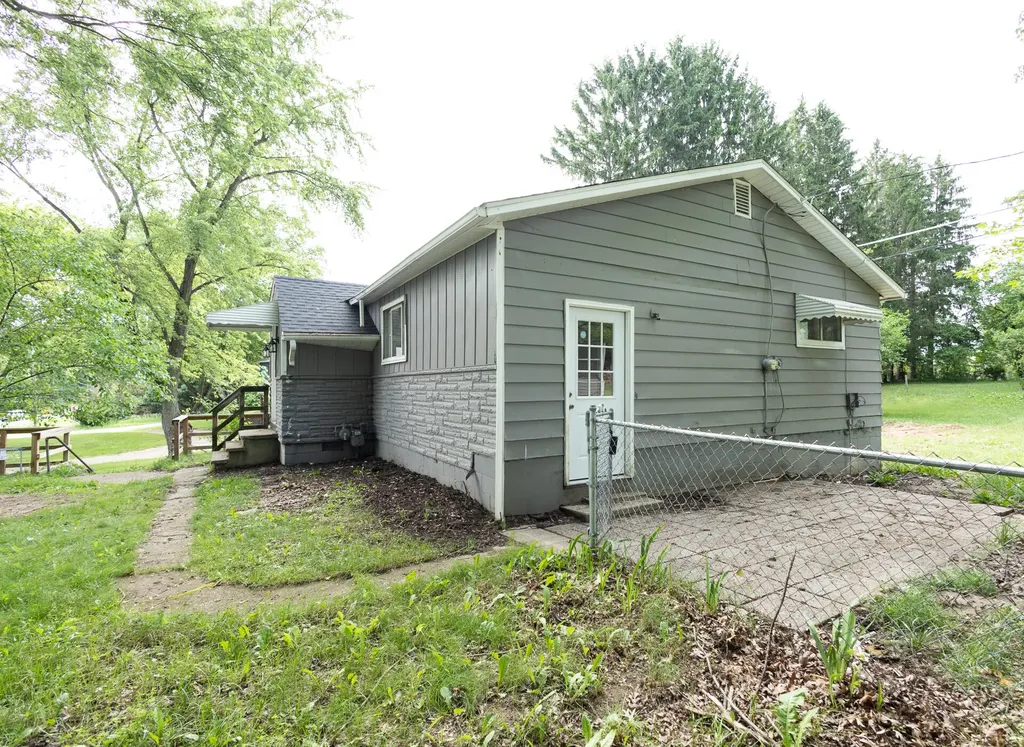 9470 Peck Road Montcalm Township MI 48838