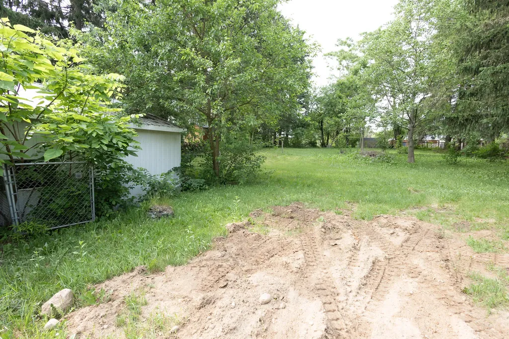 9470 Peck Road Montcalm Township MI 48838