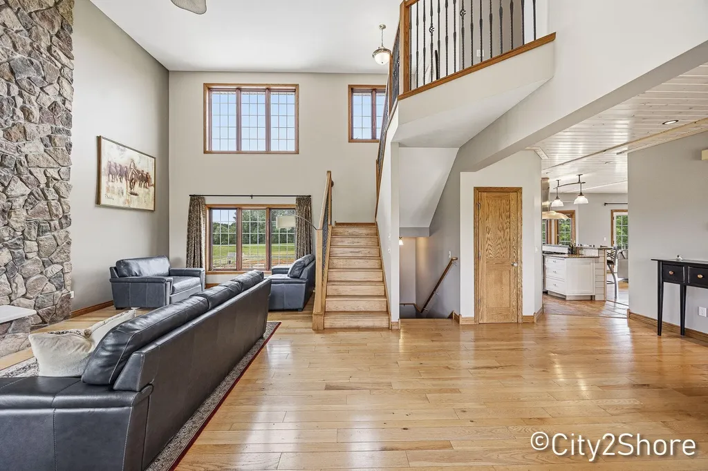 604 28th Avenue Jamestown Charter Township MI 49426