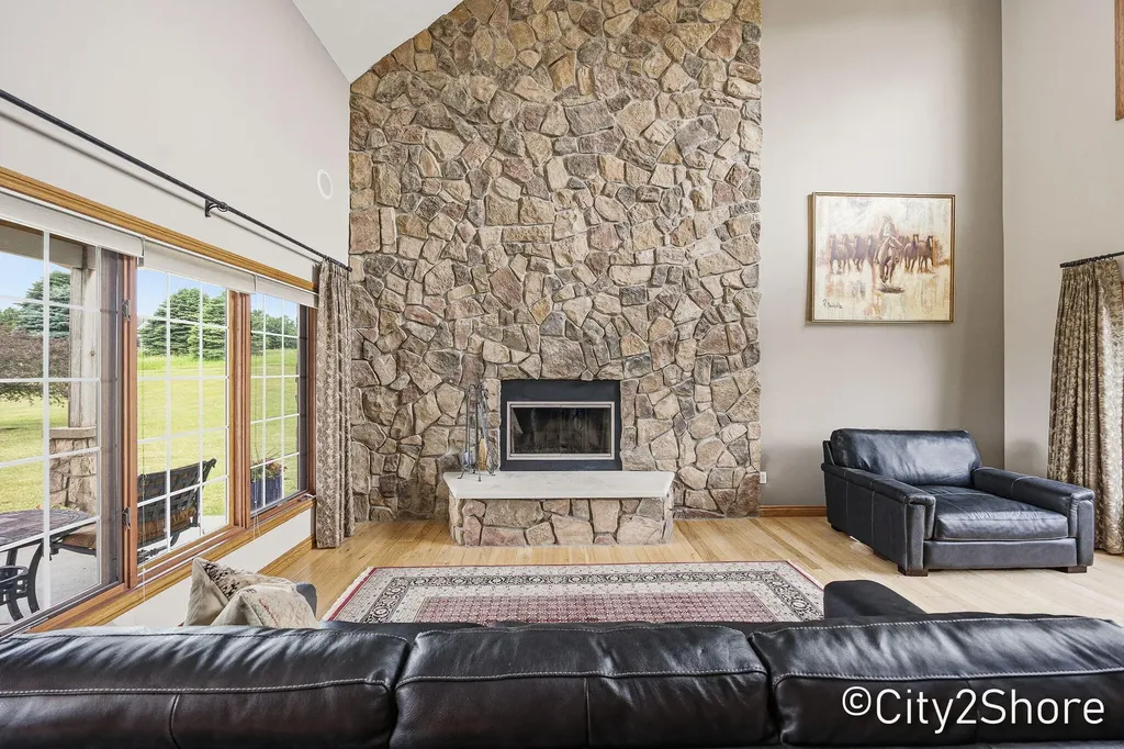 604 28th Avenue Jamestown Charter Township MI 49426