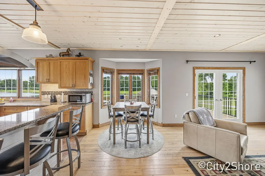 604 28th Avenue Jamestown Charter Township MI 49426