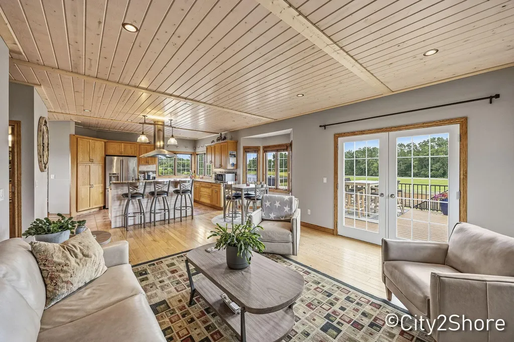 604 28th Avenue Jamestown Charter Township MI 49426