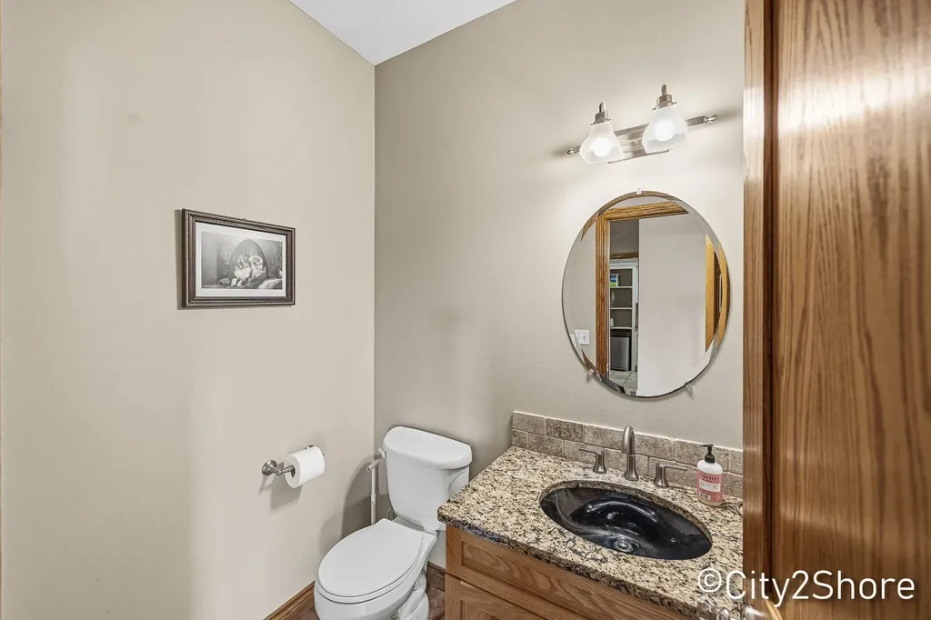 604 28th Avenue Jamestown Charter Township MI 49426
