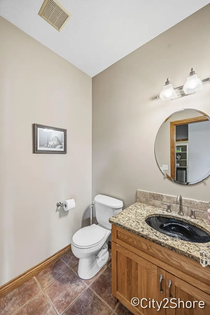 604 28th Avenue Jamestown Charter Township MI 49426