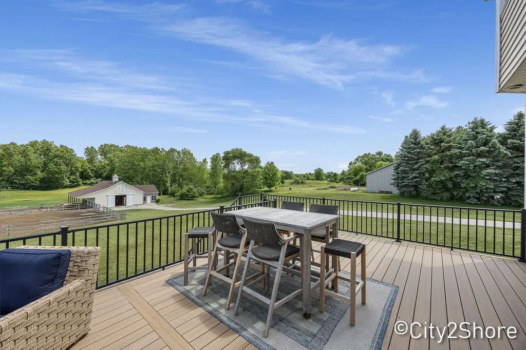 604 28th Avenue Jamestown Charter Township MI 49426
