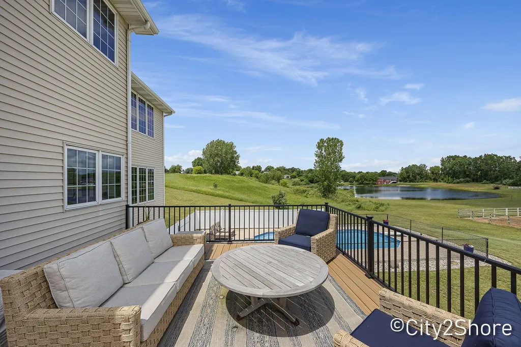 604 28th Avenue Jamestown Charter Township MI 49426