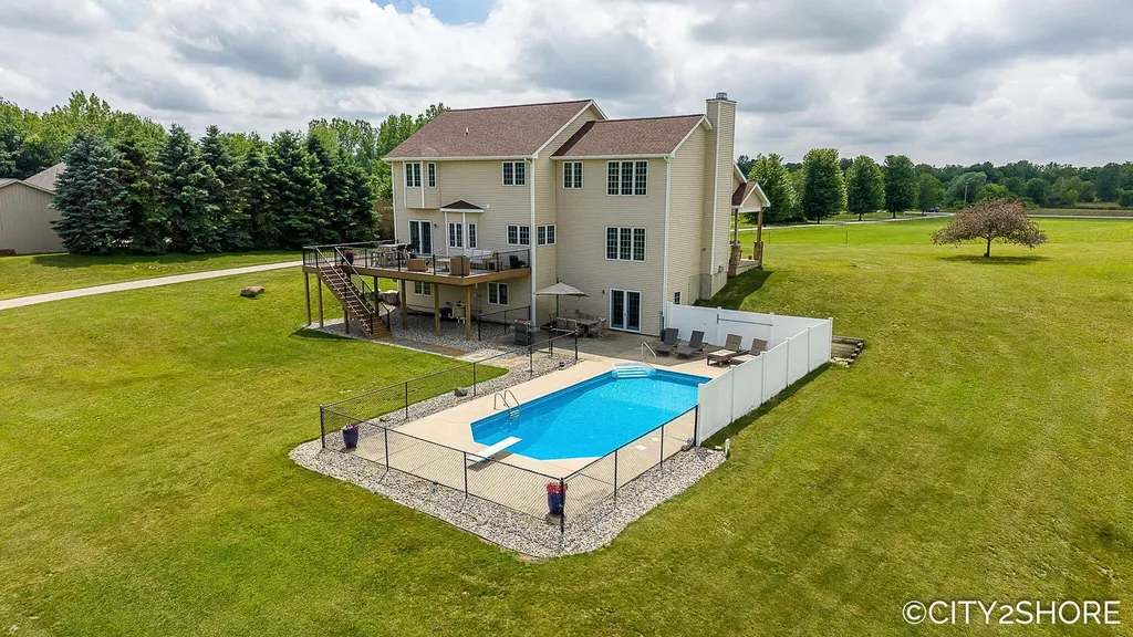604 28th Avenue Jamestown Charter Township MI 49426