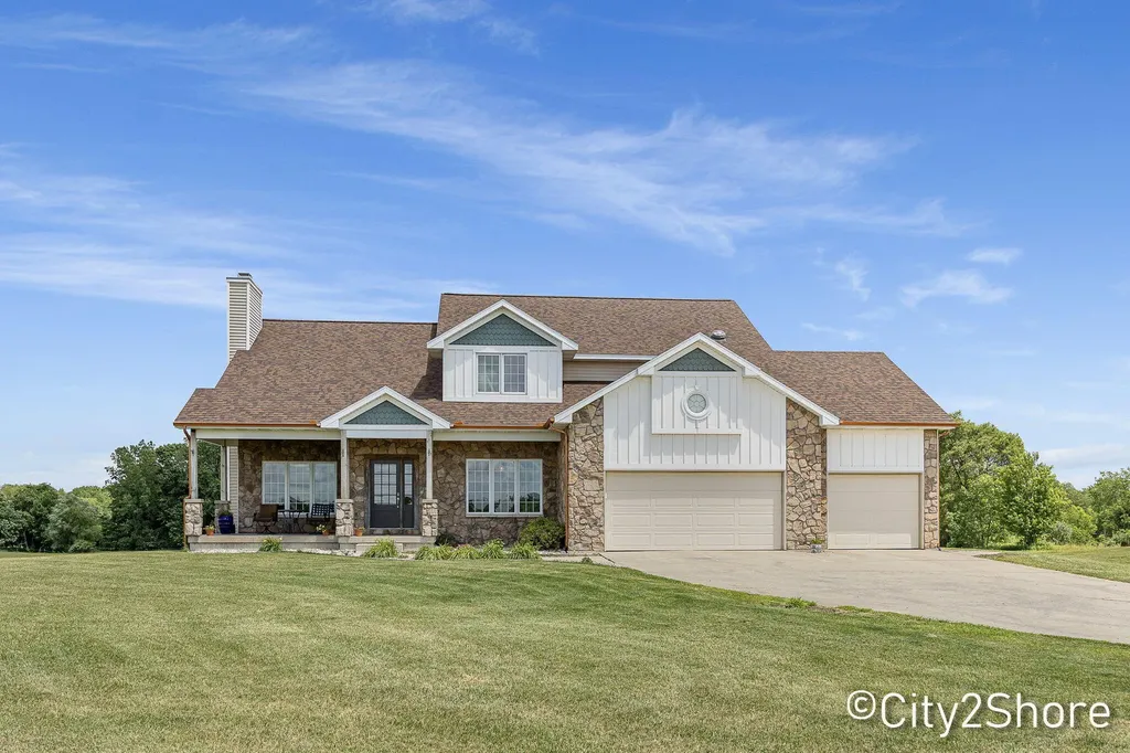 604 28th Avenue Jamestown Charter Township MI 49426