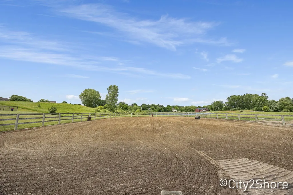604 28th Avenue Jamestown Charter Township MI 49426