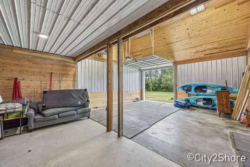 604 28th Avenue Jamestown Charter Township MI 49426