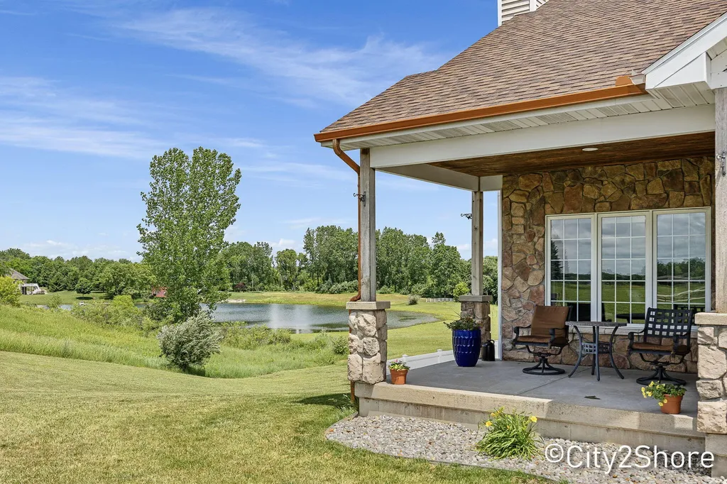 604 28th Avenue Jamestown Charter Township MI 49426