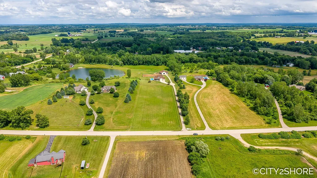 604 28th Avenue Jamestown Charter Township MI 49426