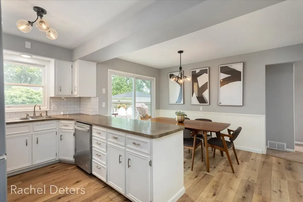 1930 Sherwood Avenue SE Grand Rapids City MI 49506