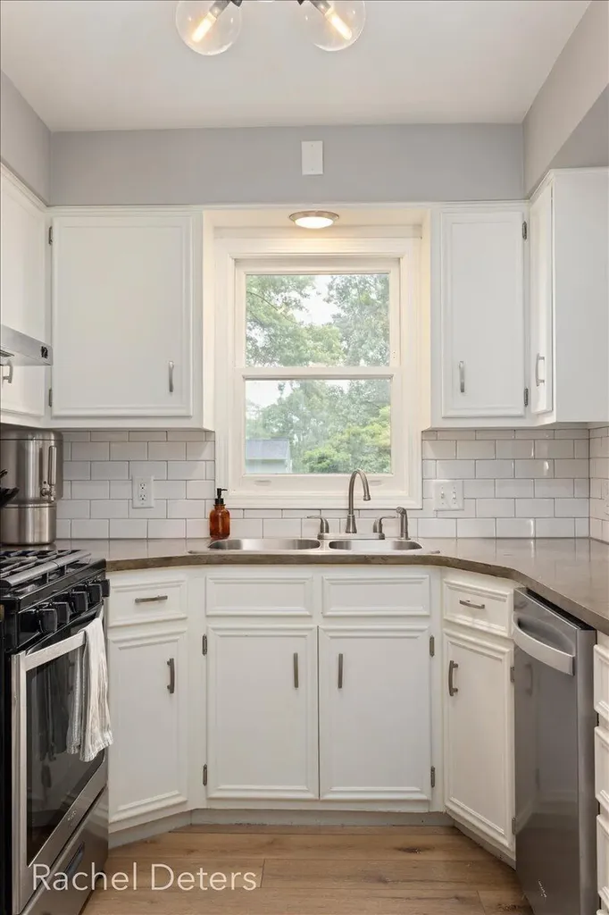1930 Sherwood Avenue SE Grand Rapids City MI 49506