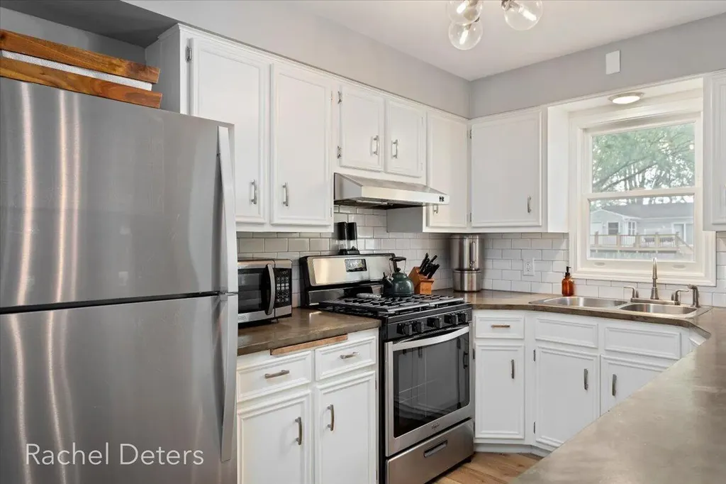 1930 Sherwood Avenue SE Grand Rapids City MI 49506