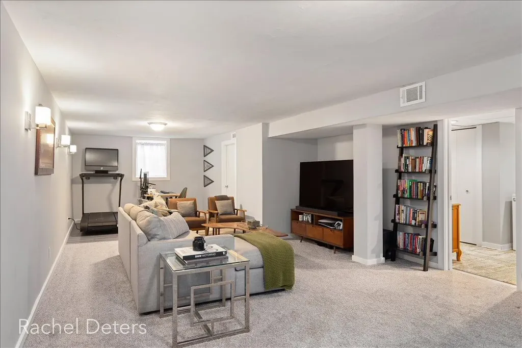 1930 Sherwood Avenue SE Grand Rapids City MI 49506
