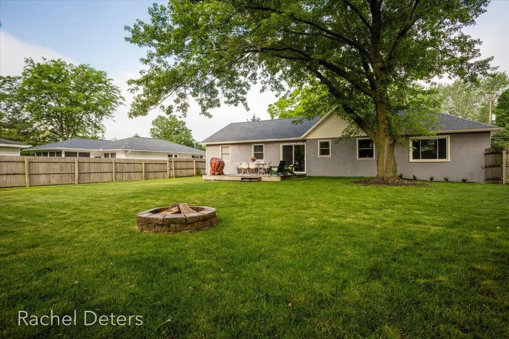 1930 Sherwood Avenue SE Grand Rapids City MI 49506