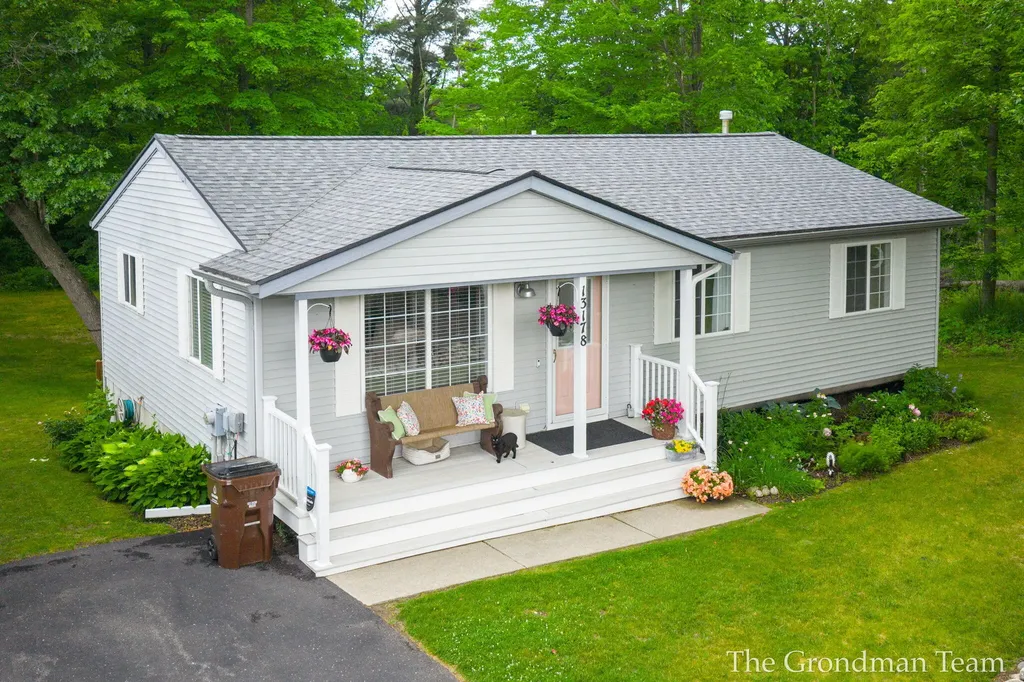 13178 Spruceridge Road Spencer Township MI 49326