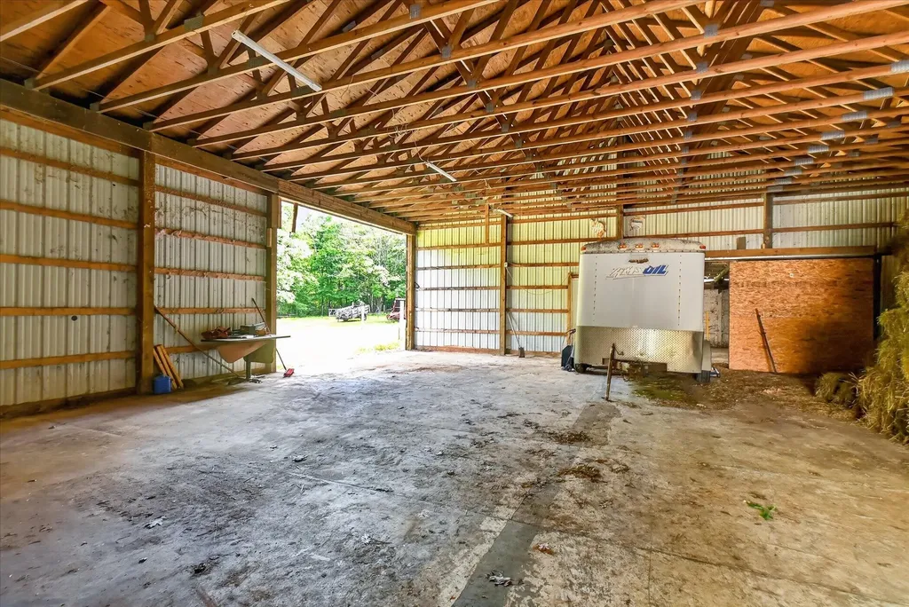 10260 N Ferris Road Seville Township MI 48877