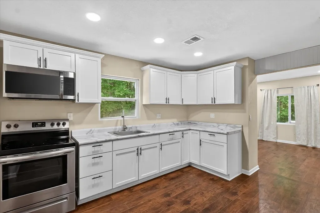 10260 N Ferris Road Seville Township MI 48877