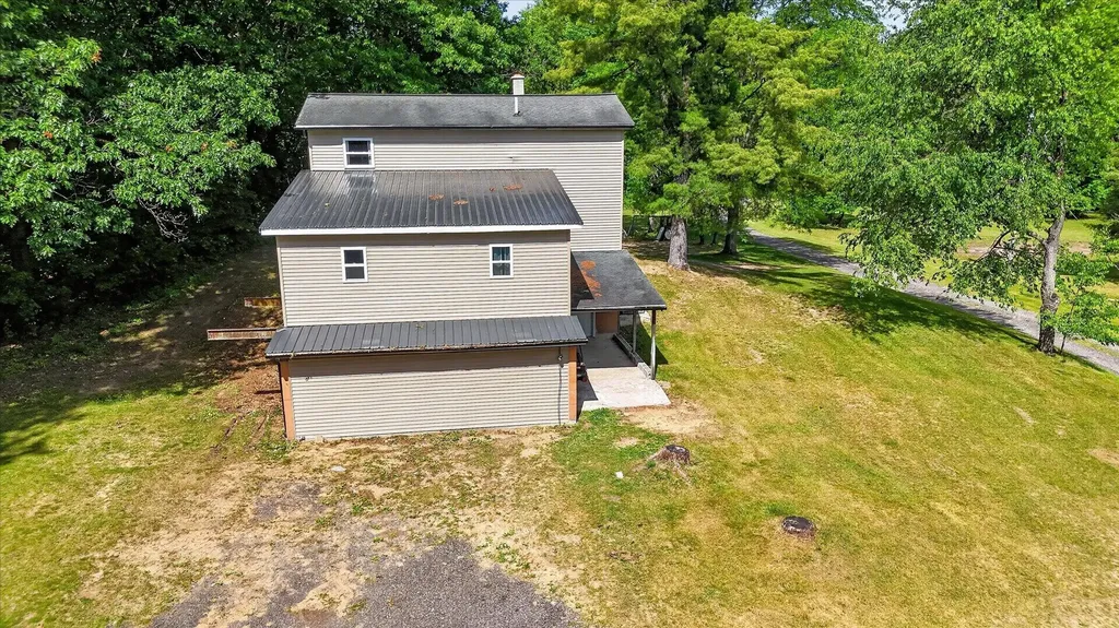 10260 N Ferris Road Seville Township MI 48877