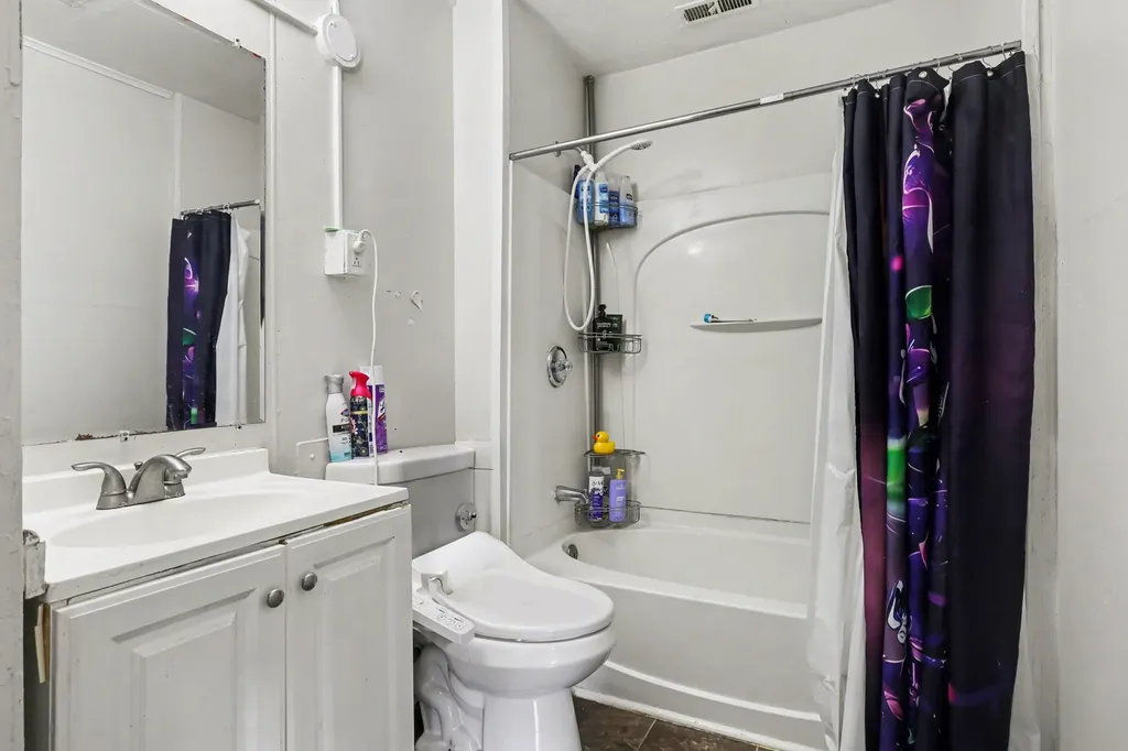1246 Alpine Avenue NW Grand Rapids City MI 49504