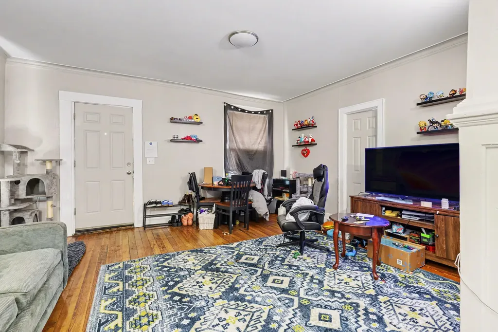 1246 Alpine Avenue NW Grand Rapids City MI 49504