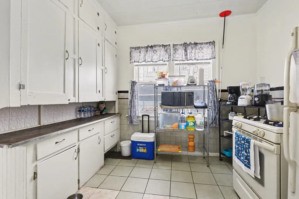 1246 Alpine Avenue NW Grand Rapids City MI 49504