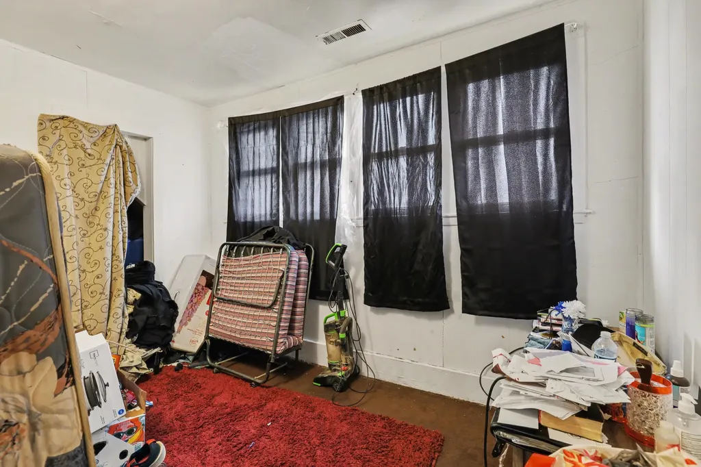 1246 Alpine Avenue NW Grand Rapids City MI 49504