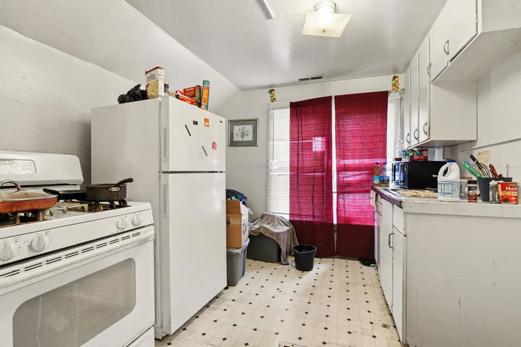 1246 Alpine Avenue NW Grand Rapids City MI 49504