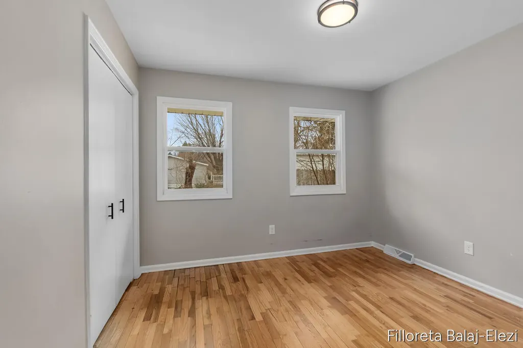 418 56th Street SE Kentwood City MI 49548