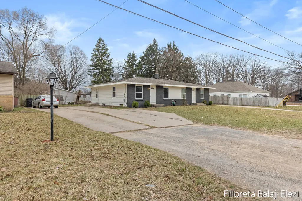 418 56th Street SE Kentwood City MI 49548