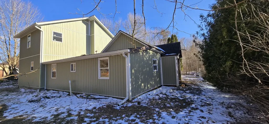 6883 62nd Street Geneva Township MI 49090