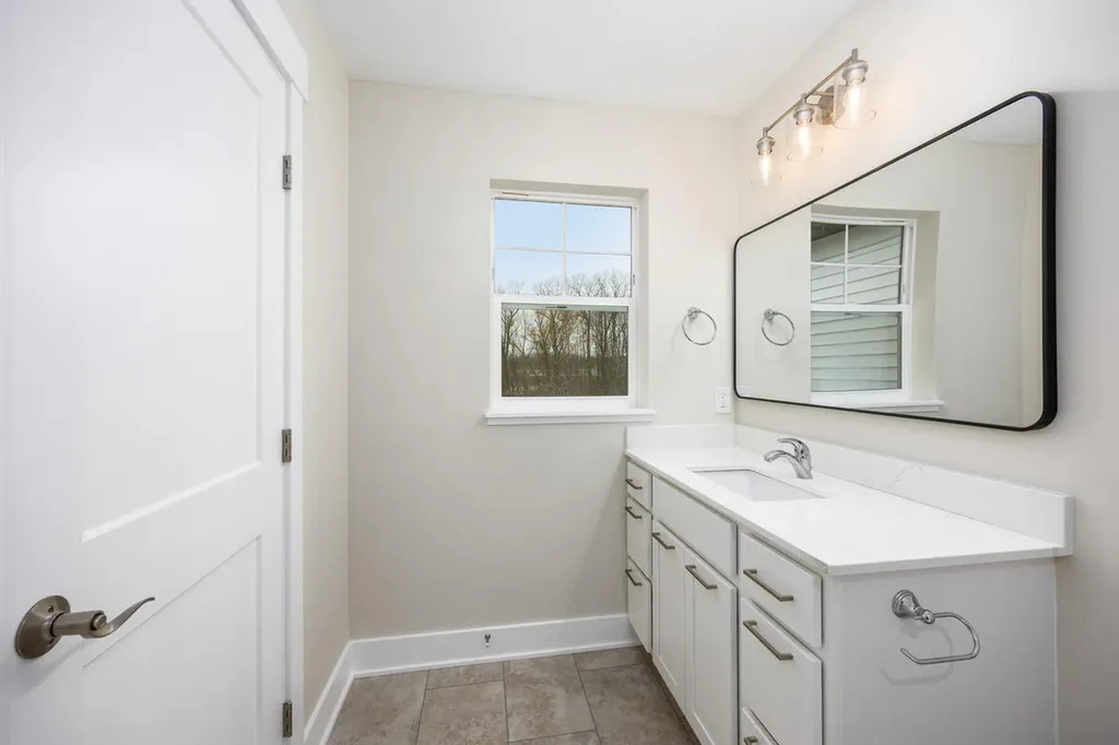 2221 Watertown Way NE Grand Rapids City MI 49505