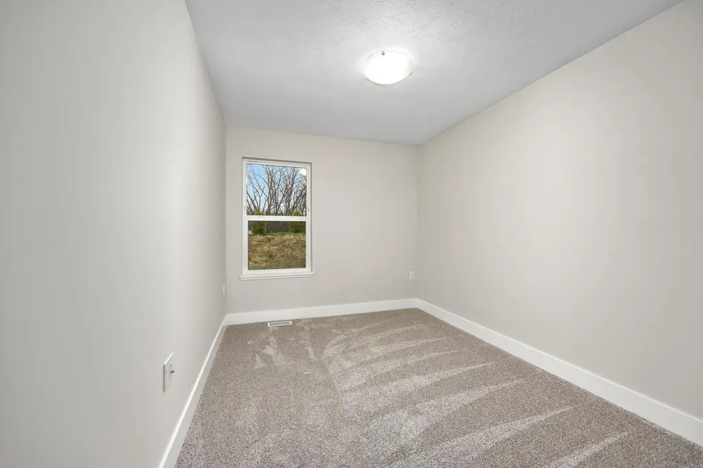2221 Watertown Way NE Grand Rapids City MI 49505