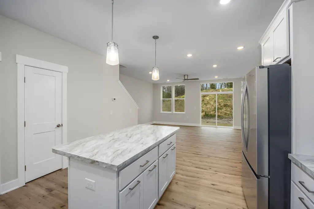 2221 Watertown Way NE Grand Rapids City MI 49505